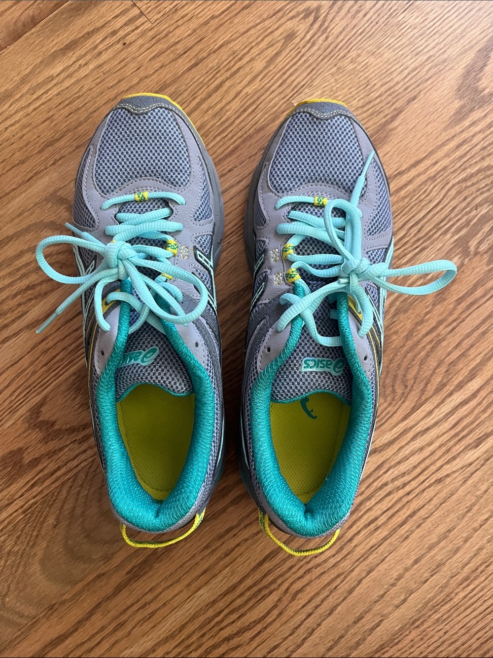 ASICS women’s Gel-Sonoma Gray/ice blue/yellow